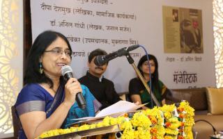 सेमी प्रायव्हेट रूम - दिमाखदार प्रकाशन समारंभ