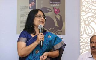 सेमी प्रायव्हेट रूम - दिमाखदार प्रकाशन समारंभ