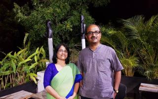 अन्वर हुसेन याचं चित्र प्रदर्शन आणि मुलाखत!!!