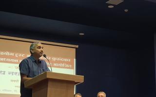 नरहर कुरूंदकरांचा वेध घेताना गिरीश कुबेर
